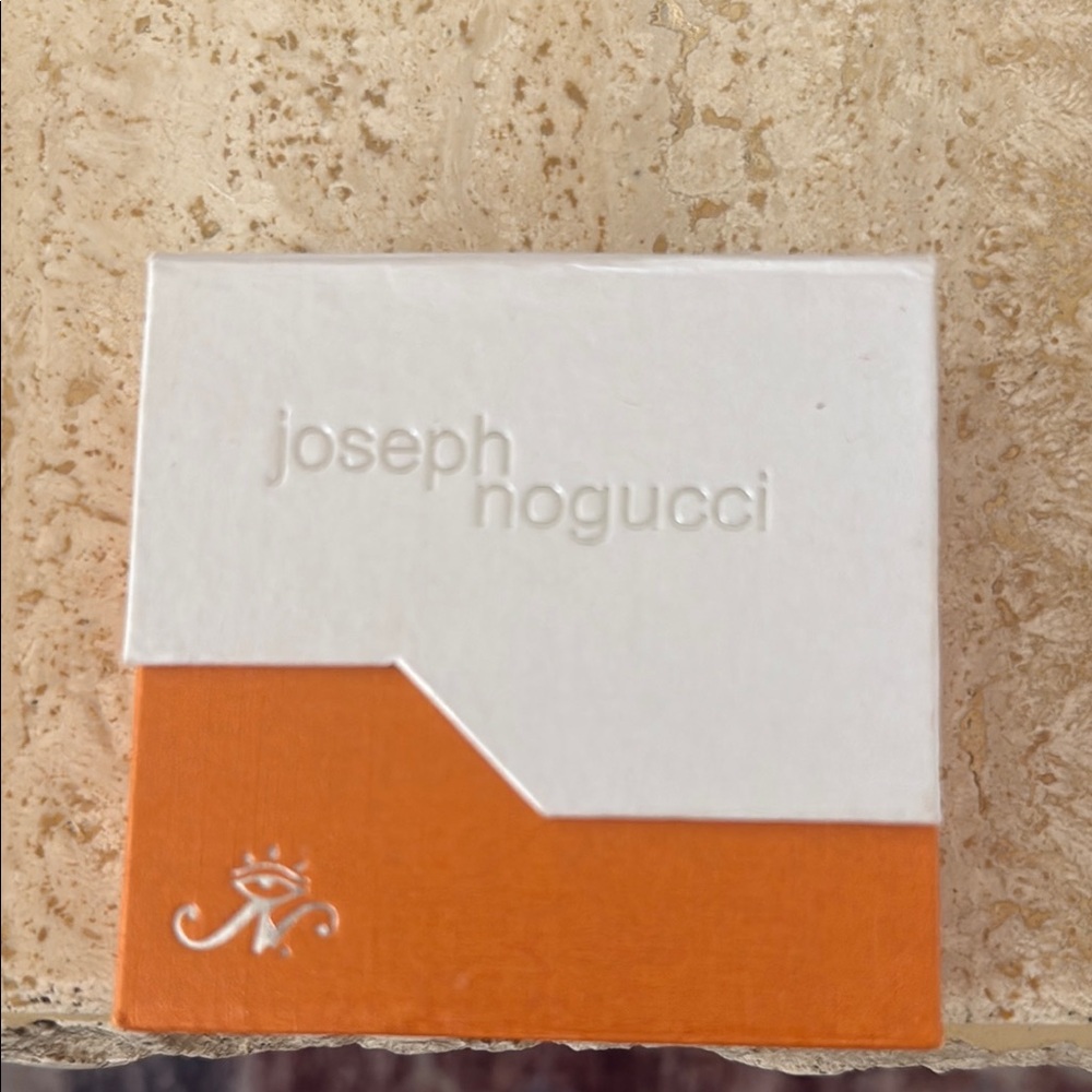 Joseph Noguchi Crystal bracelet